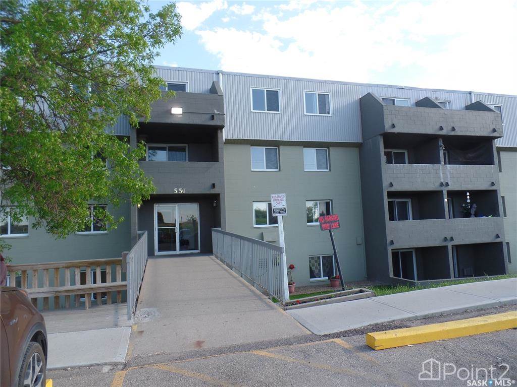 550 Laurier Street, Moose Jaw, SK S6H6X6 Photo 2