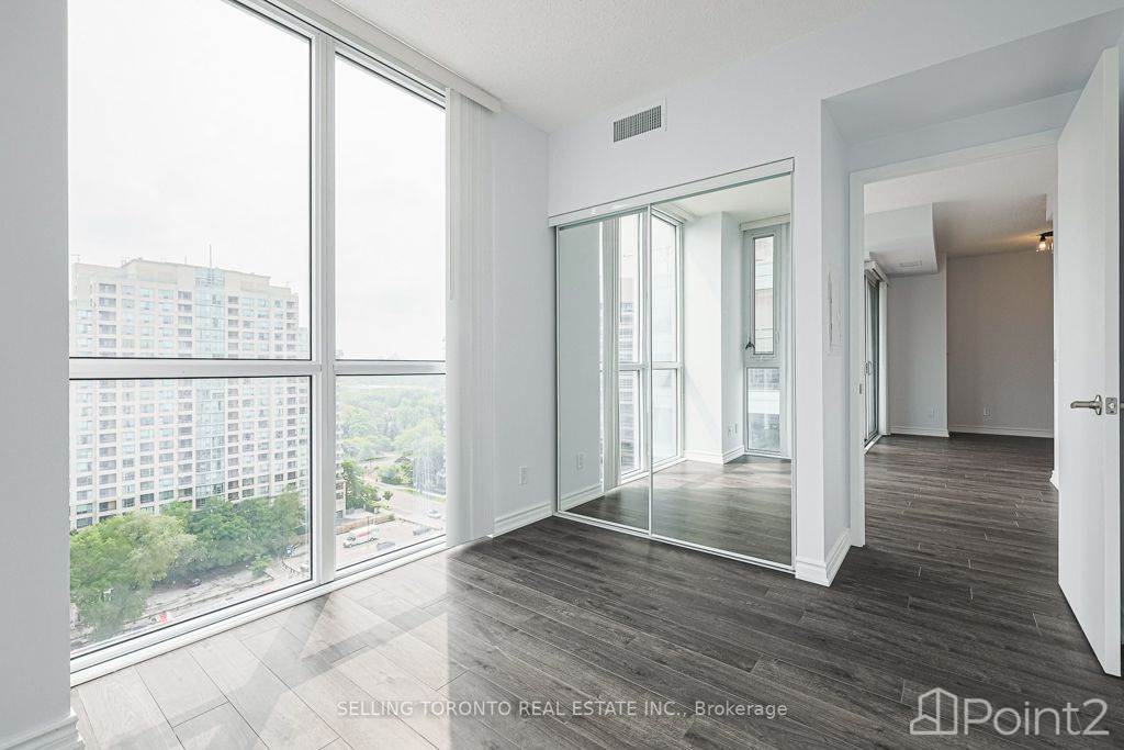 5180 Yonge St, Other, ON M2N0K5 Photo 7