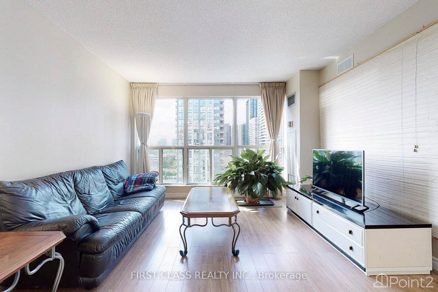 28 Hollywood Ave 1409, Toronto, ON M2N6S4 Photo 2