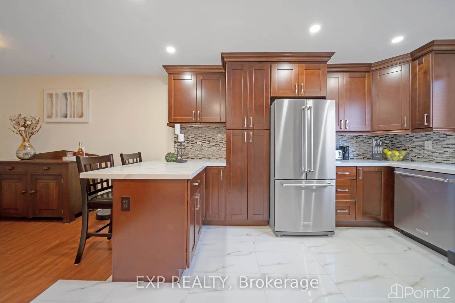 3055 Tomken Rd, Mississauga, ON L4Y3X9 Photo 7