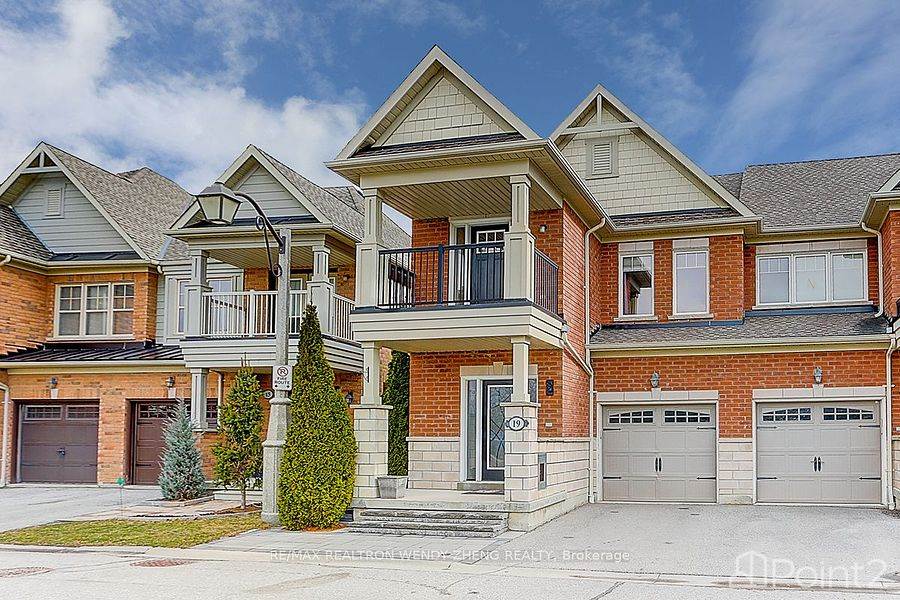 19 Expedition Cres, Stouffville, ON L4A0T1 Photo 2