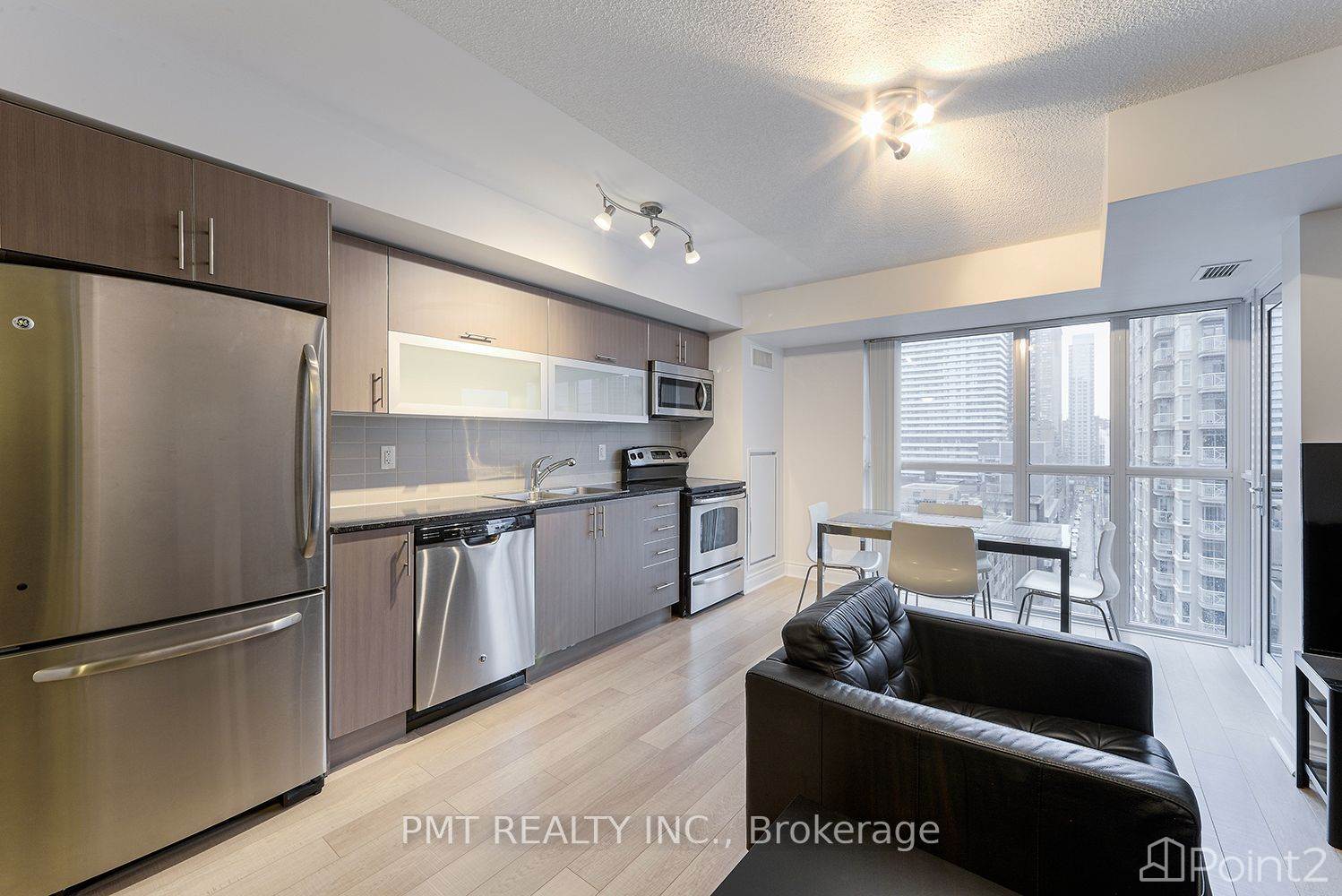 28 Ted Rogers Way 1508, Toronto, ON M4Y2J4 Photo 5