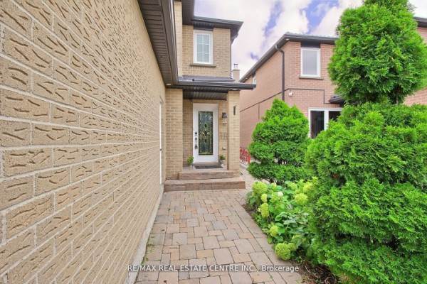 4484 Jenkins Cres, Mississauga, ON L5R1T8 Photo 4