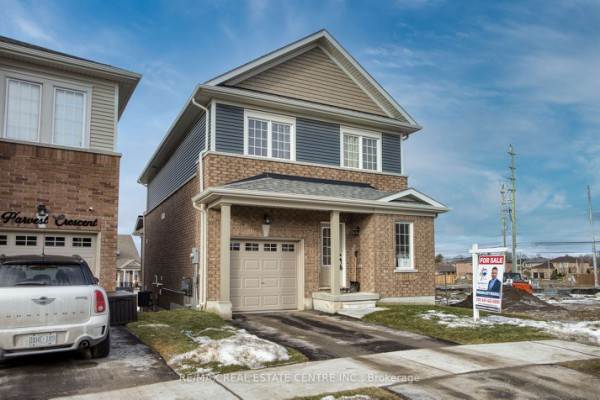 17 Harvest Cres, Barrie, ON L9J0T3 Photo 2