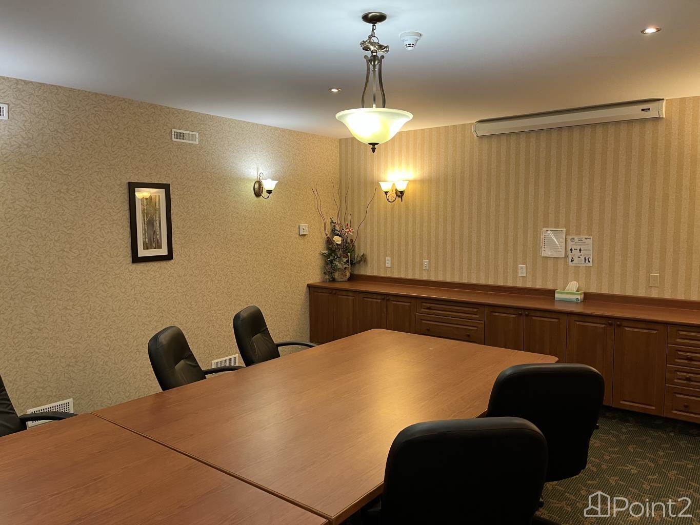 Board Room For Lease In Days Inn Penticton, Penticton, BC null Photo 7
