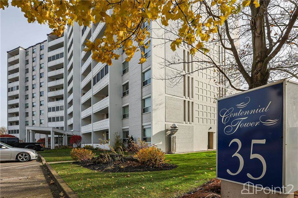 35 Towering Heights Boulevard, St Catharines, ON L2T3G7 Photo 2