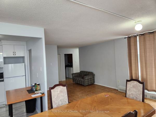 2345 Confederation Pkwy, Mississauga, ON L5B2H3 Photo 4