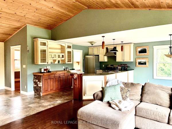 33 Little Cove Rd, Northern Bruce Peninsula, ON N0H2R0 Photo 4