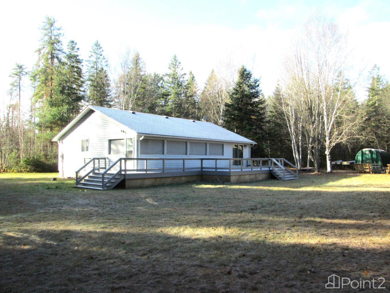174 Paradise Landing Road, Maynooth, ON K0L2S0 Photo 2