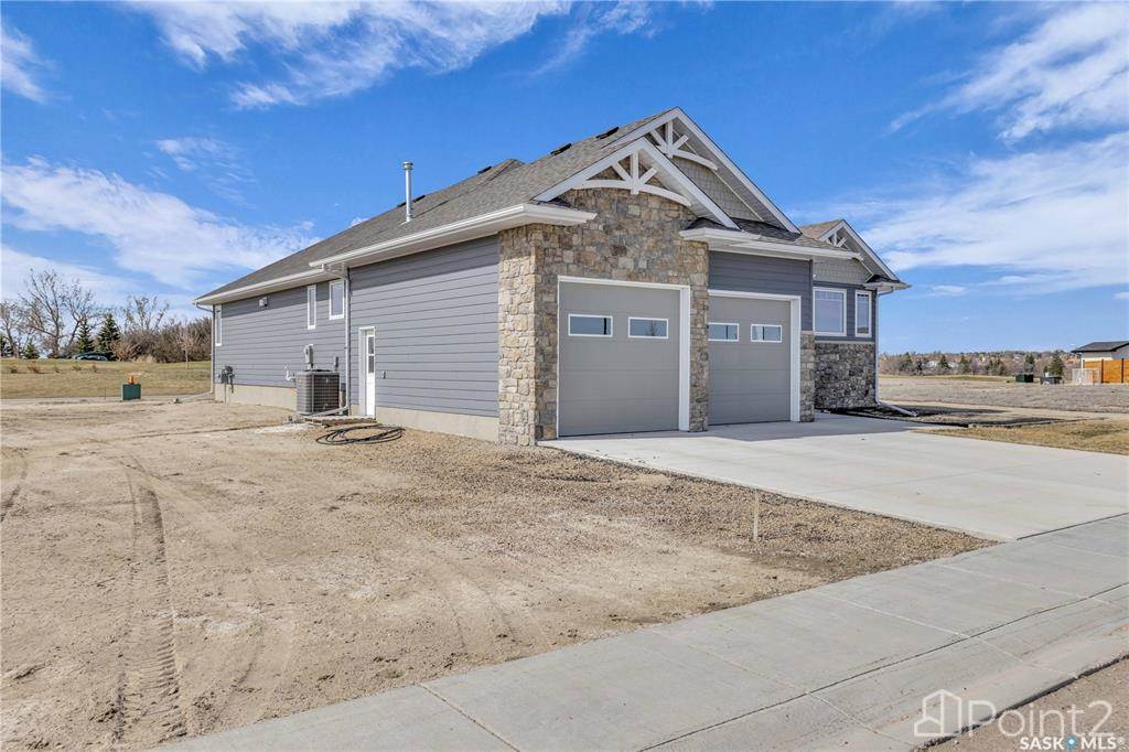 228 Cypress Point, Swift Current, SK S9H5S8 Photo 2