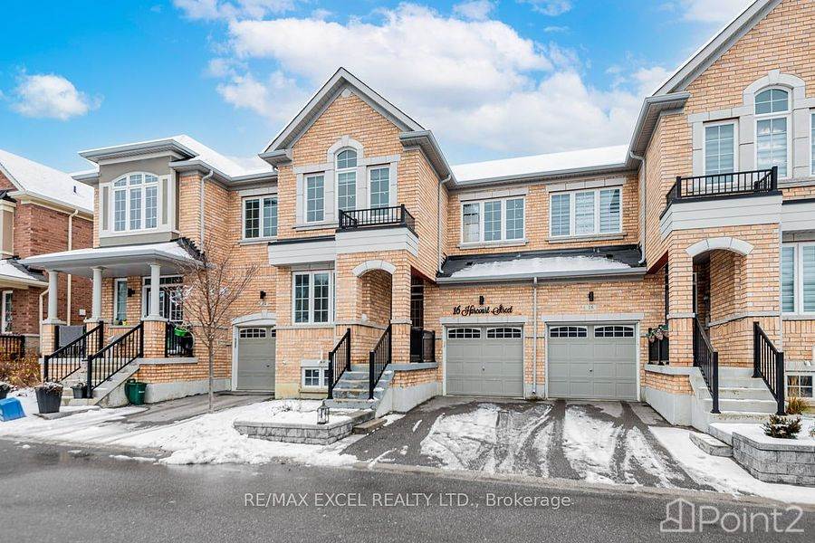 16 Harcourt St, Vaughan, ON L6A4Y4 Photo 2