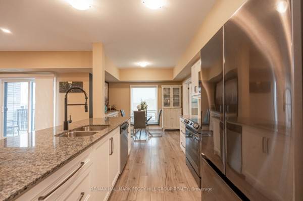 4 Spice Way, Barrie, ON L9J0M2 Photo 3