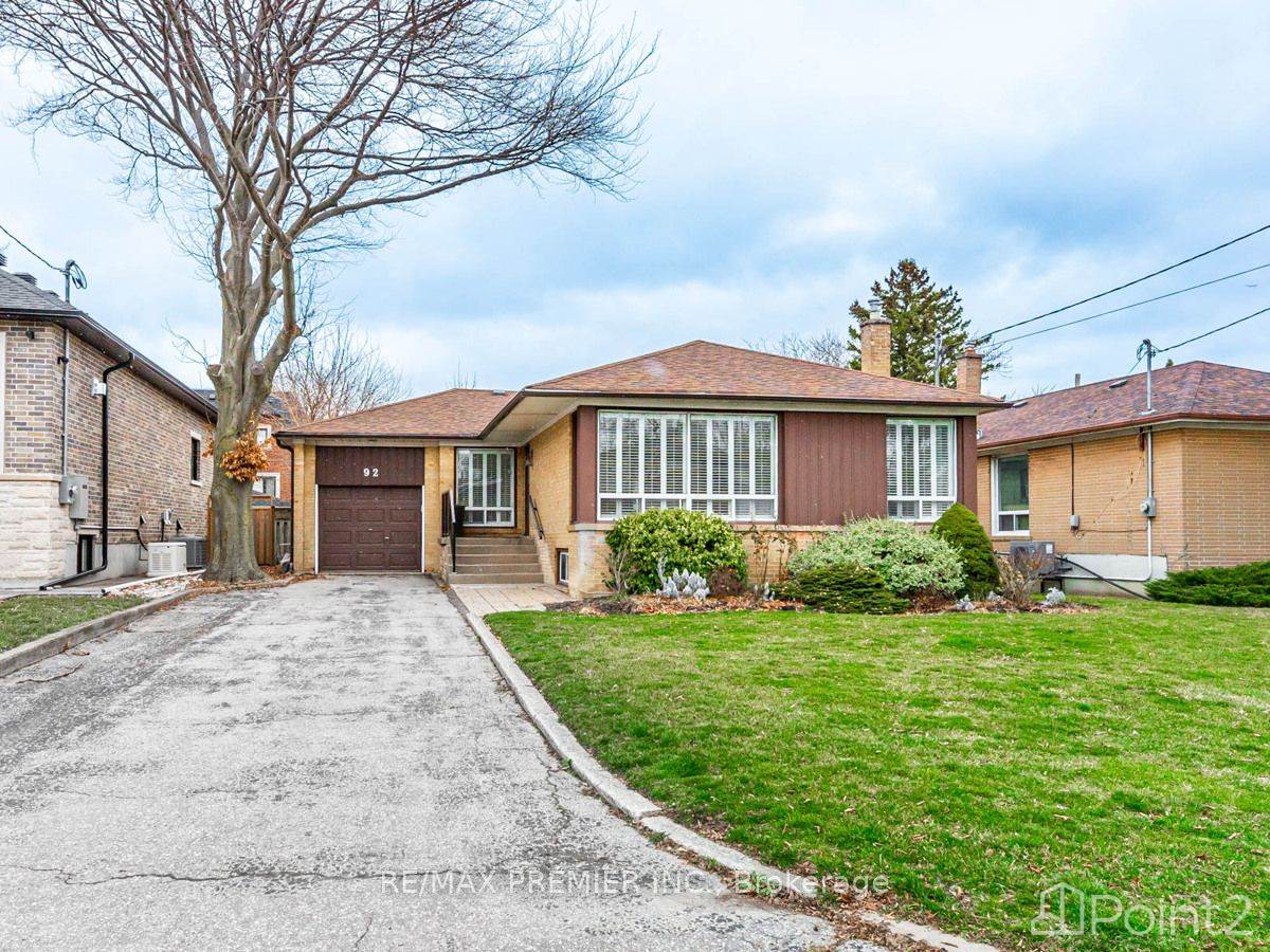 92 Searle Ave, Toronto, ON M3H4A7 Photo 4