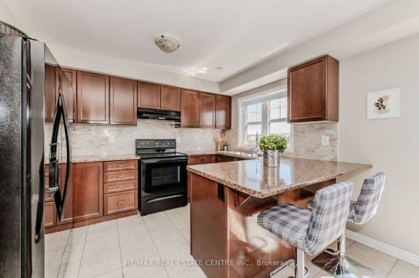 92 Bannister Cres, Brampton, ON L7A4H4 Photo 5