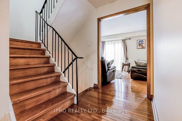 5536 Montevideo Rd, Mississauga, ON L5N2P4 Photo 7